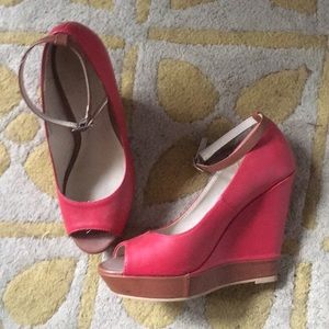 red wedges
